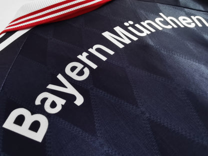 Bayern Munich 97-99 Home